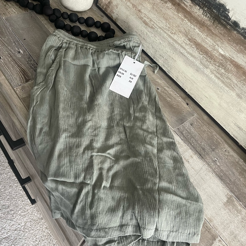 ASOS Set (Different Size Top & Bottom) - Picture 6 of 6